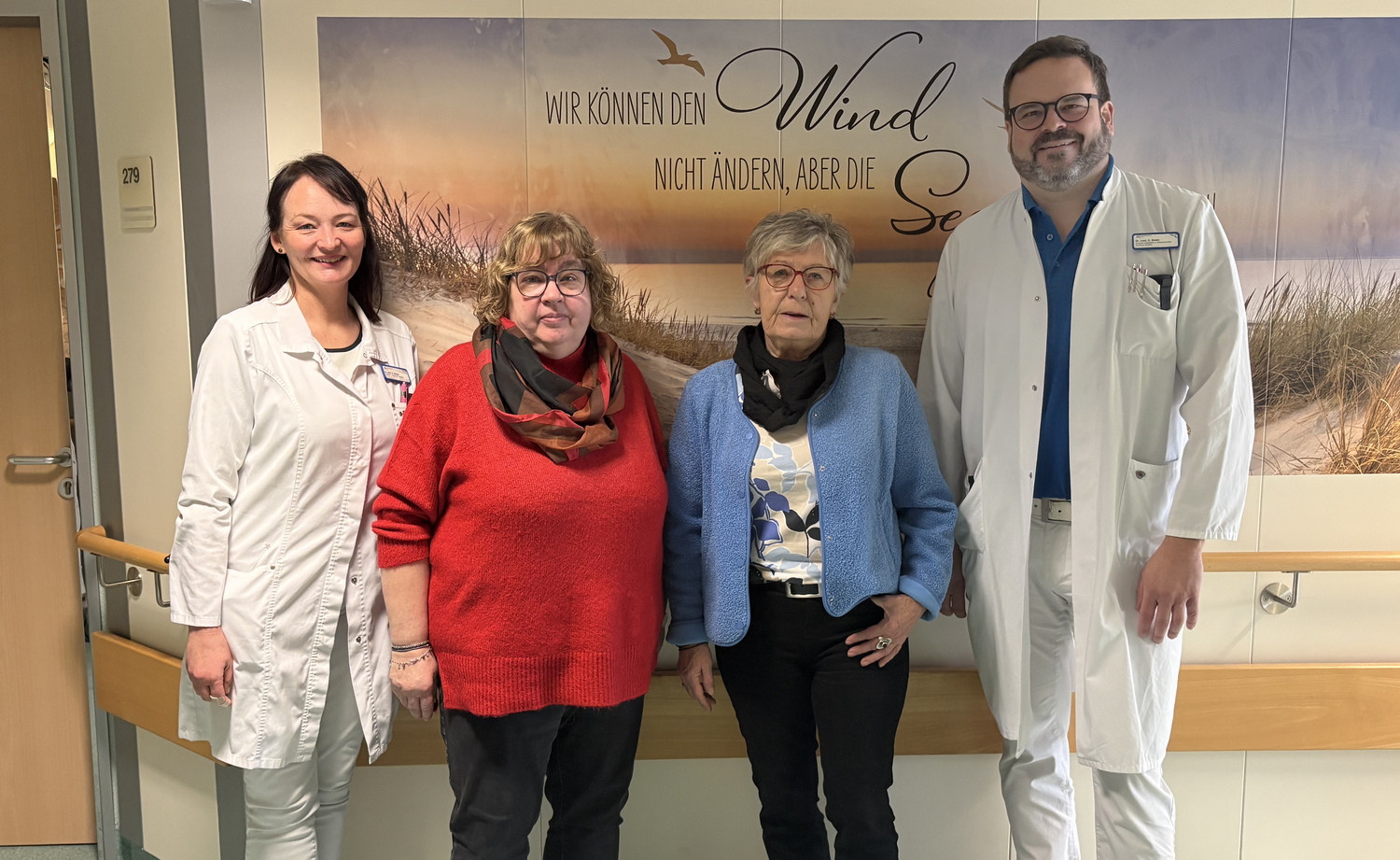 Modehaus Kausen spendet an Palliativstation im St. Joseph-Krankenhaus Prüm